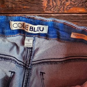 Studded High Rise Skinny jeans size 6